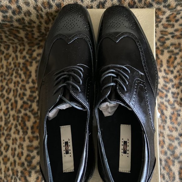 Joseph Abboud Black Wingtip Oxfords – 12 D - Picture 4 of 7